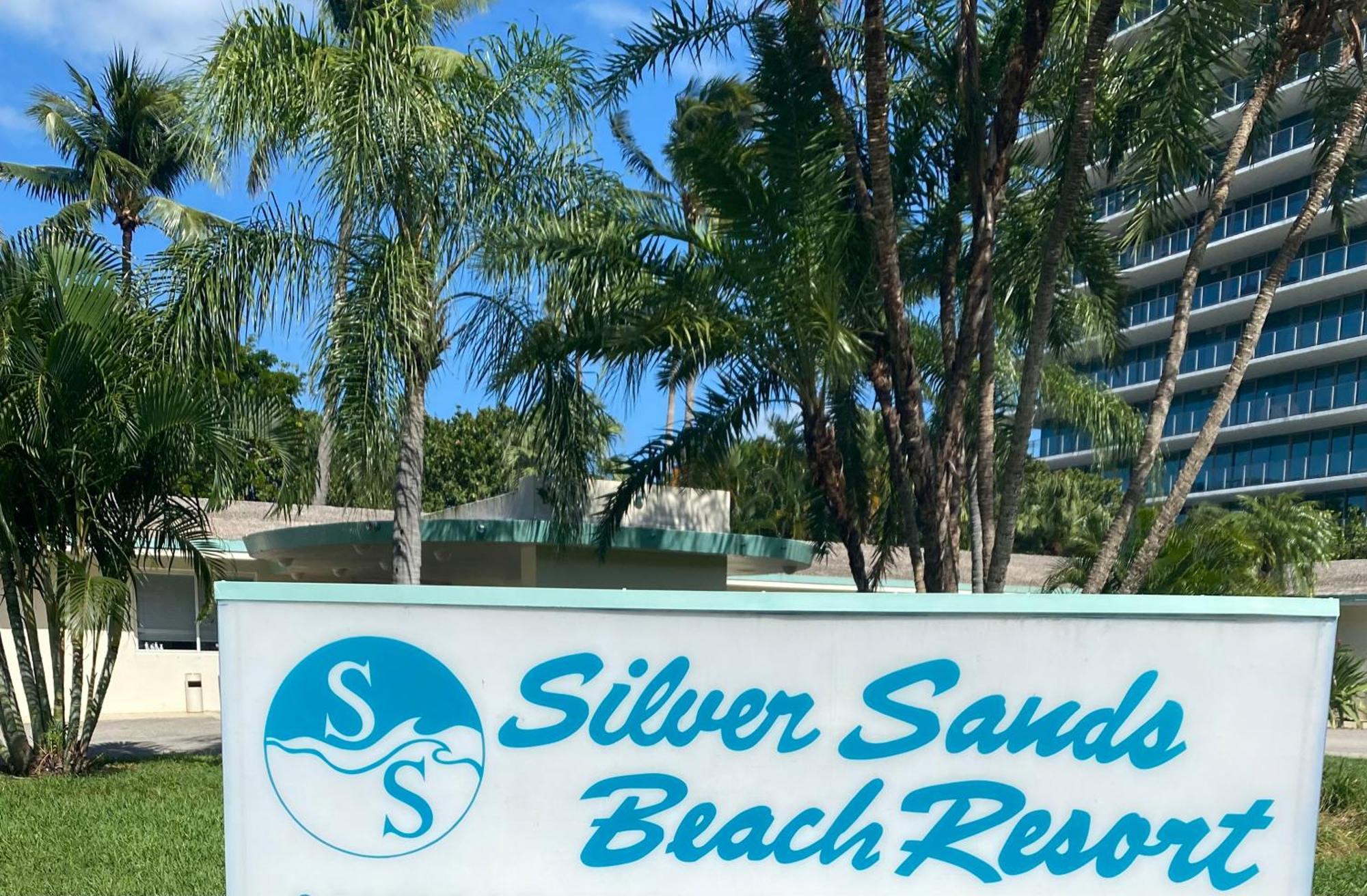 Silver Sands Beach Resort Miami Exterior photo